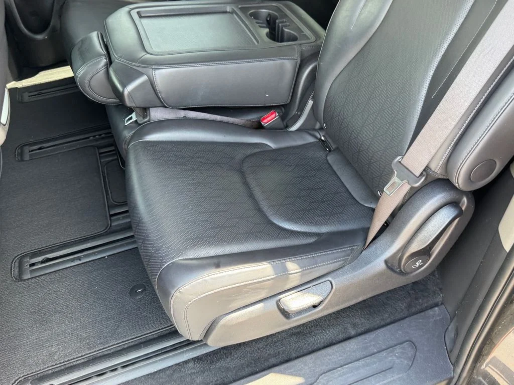 Used 2025 Gray Kia LXS image 13