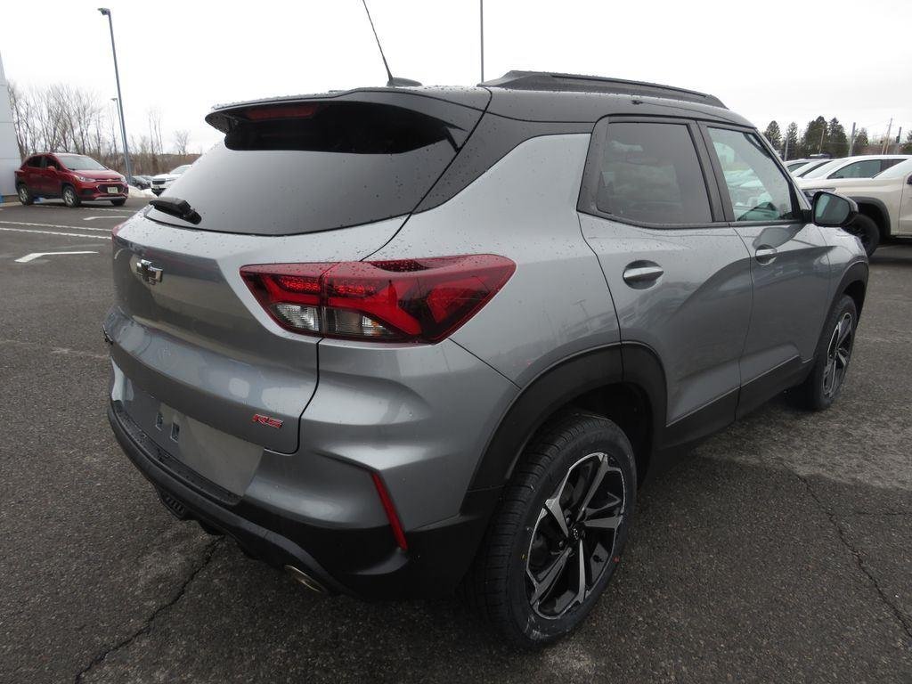 Used 2023 Sterling Gray Metallic Chevrolet RS image 5