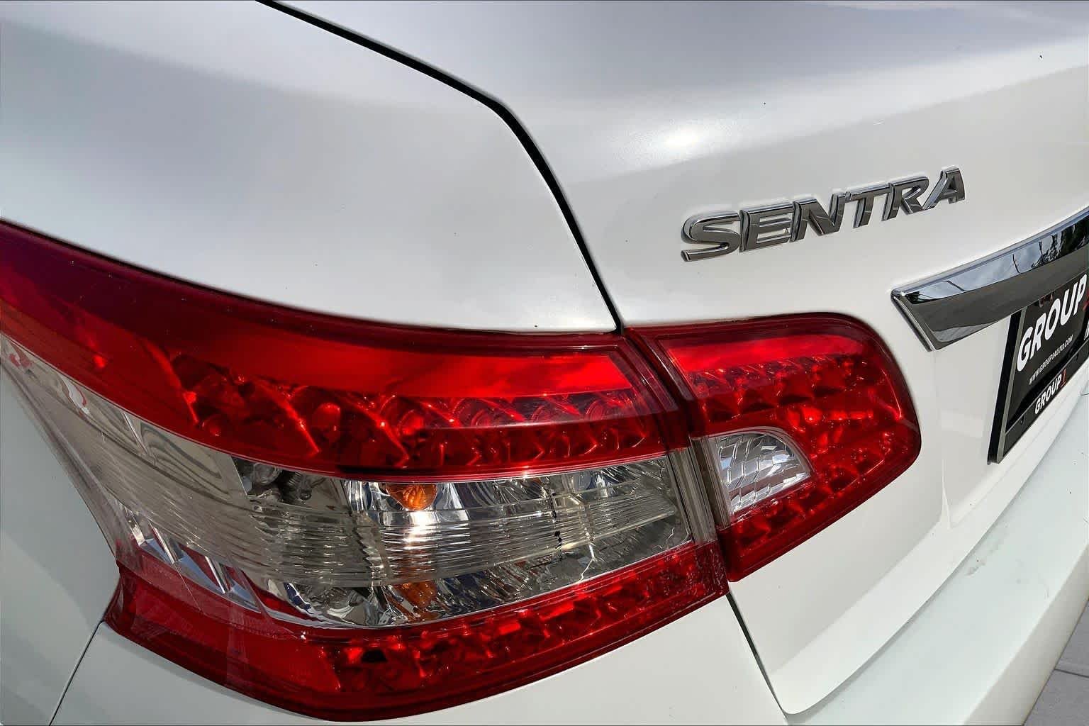 Used 2014 Aspen White Nissan SV image 27