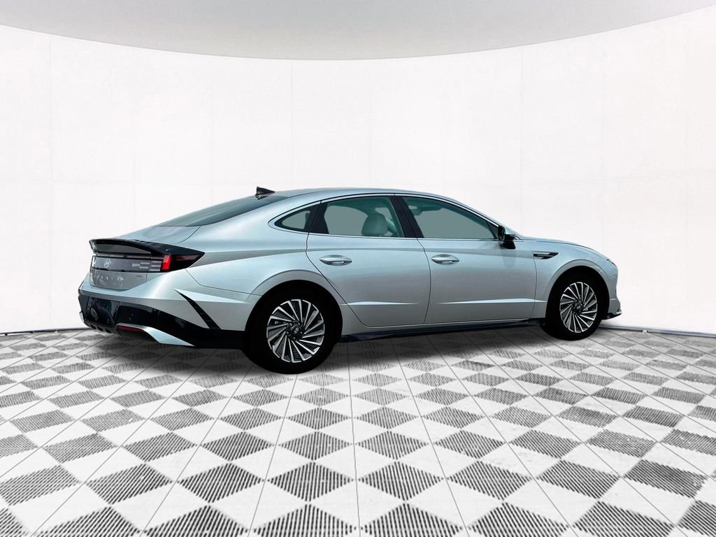 2025 Hyundai Sonata Hybrid SEL - Photo 12