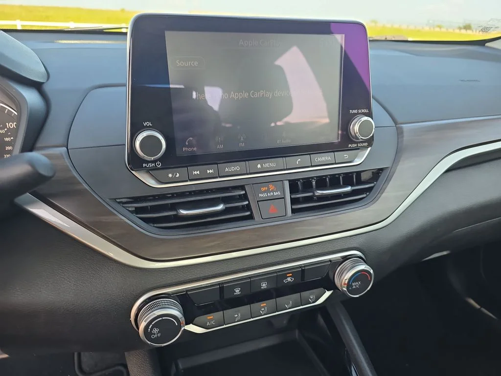 Used 2024  Nissan 2.5 SV image 20