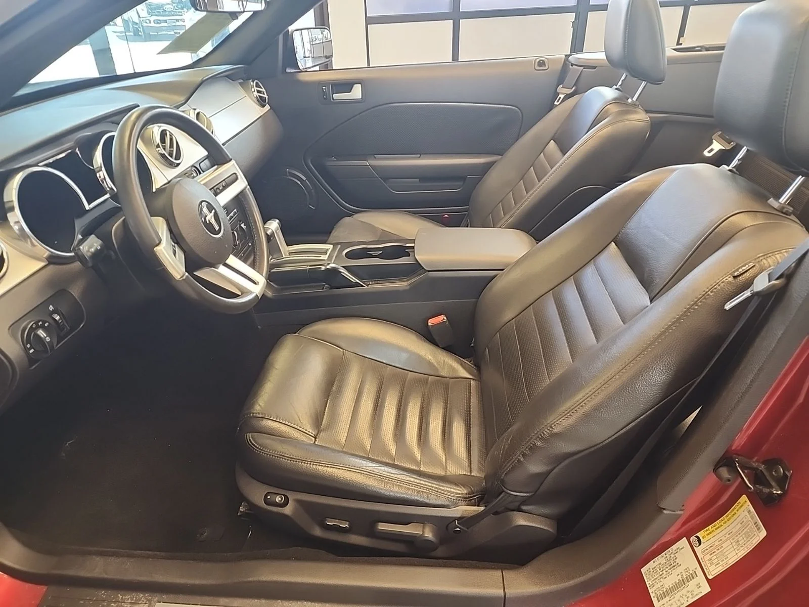 Used 2005 Red Ford GT Deluxe image 7
