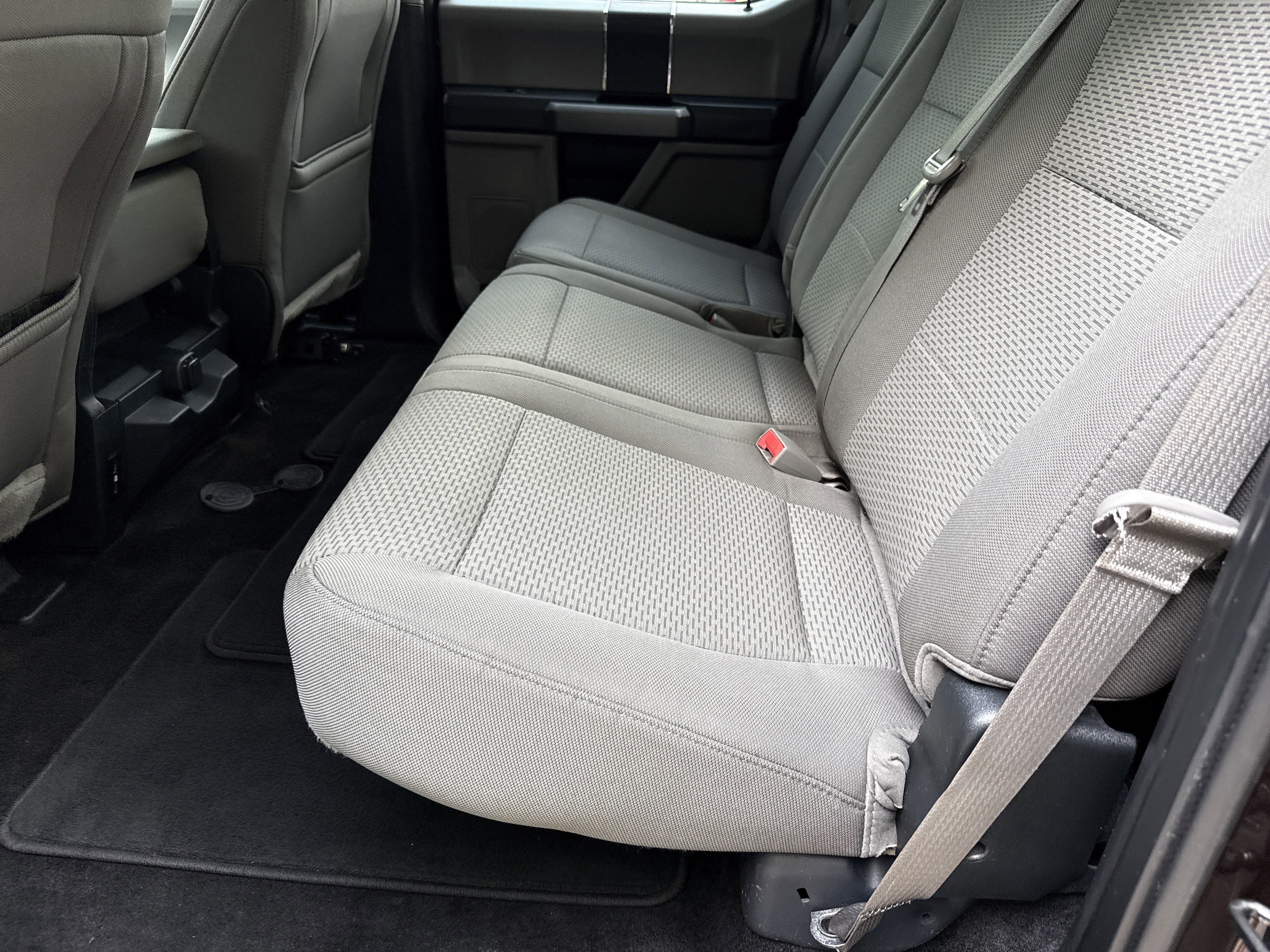 Used 2018 Magma Red Ford XLT image 19