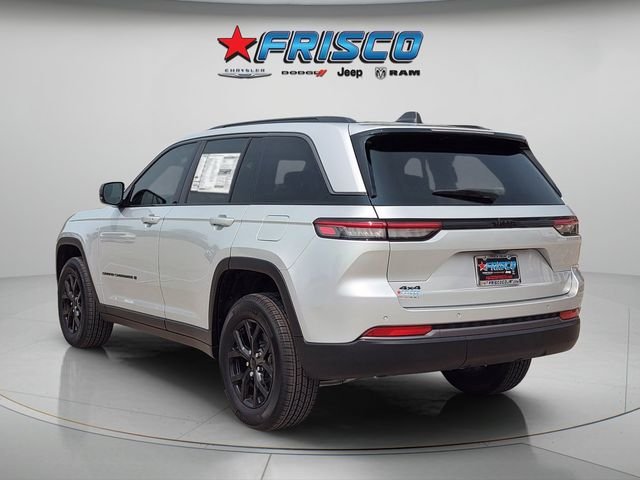 New 2026 Silver Zynith Exterior Paint Jeep Altitude image 5