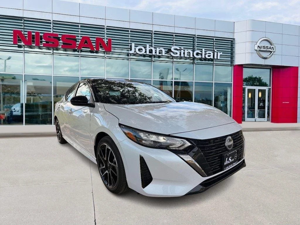 New 2025 Nissan Sentra SR Car in Cape Girardeau #N250602 | John