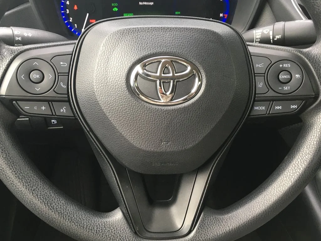 Used 2022 Blue Toyota LE image 13