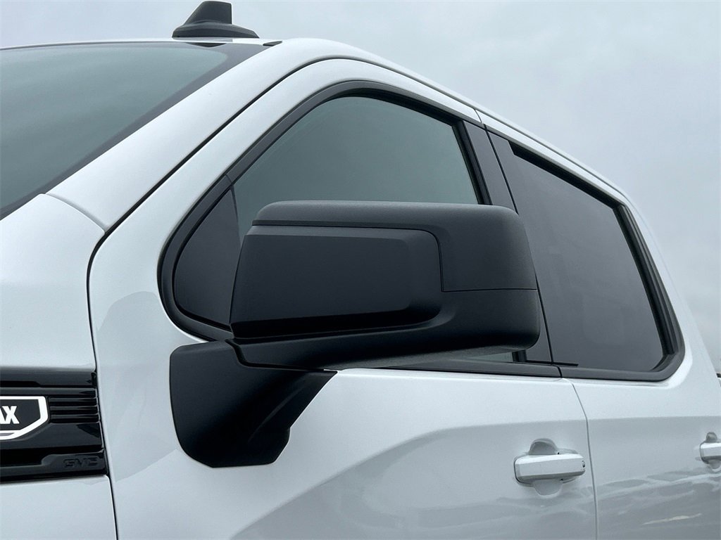 2026 GMC SIERRA - Image 11