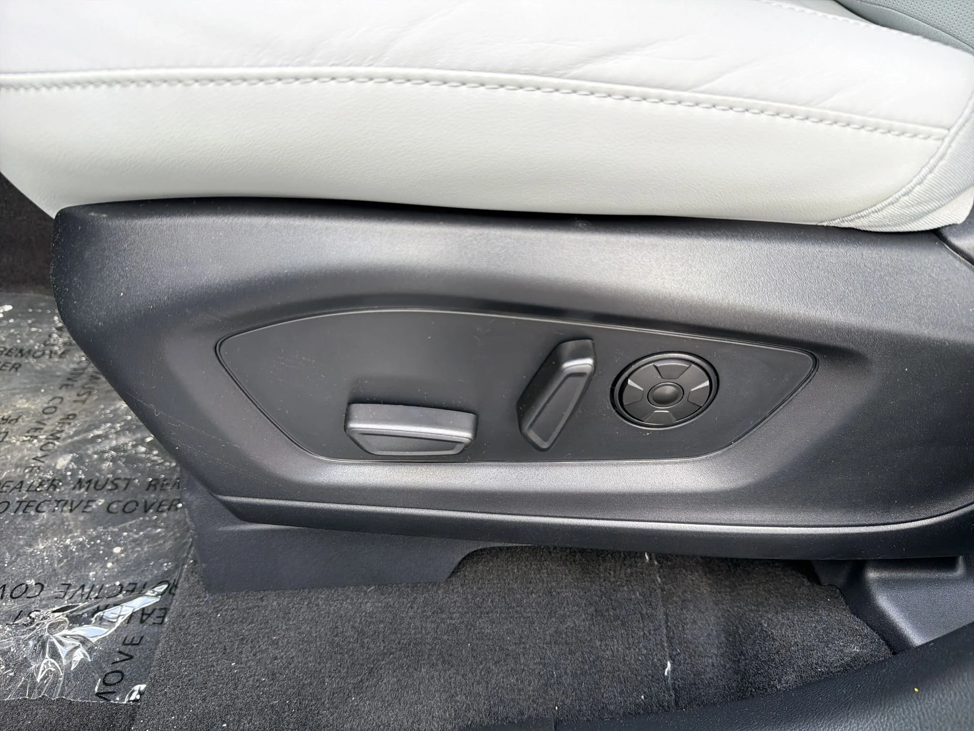 New 2026 Agate Black Metallic Ford Platinum™ image 20