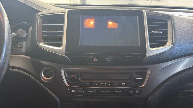 Used 2017 White Honda EX-L image 19
