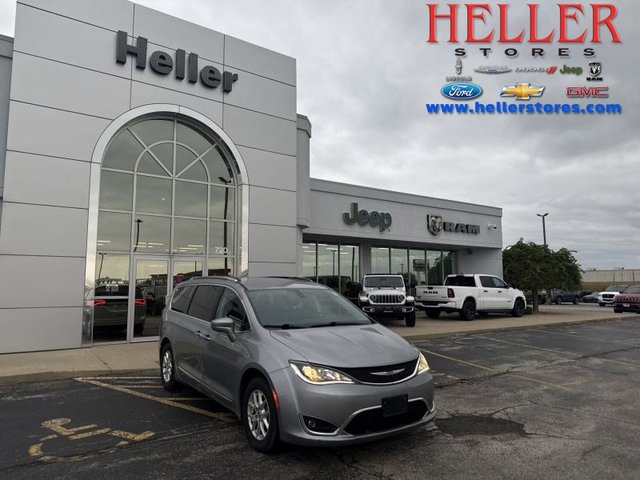 2020 Chrysler Pacifica Touring L