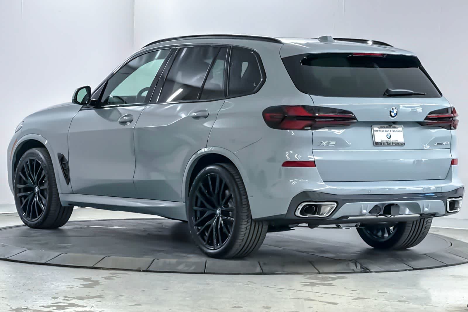 New 2026 Brooklyn Grey Metallic BMW xDrive40i image 6