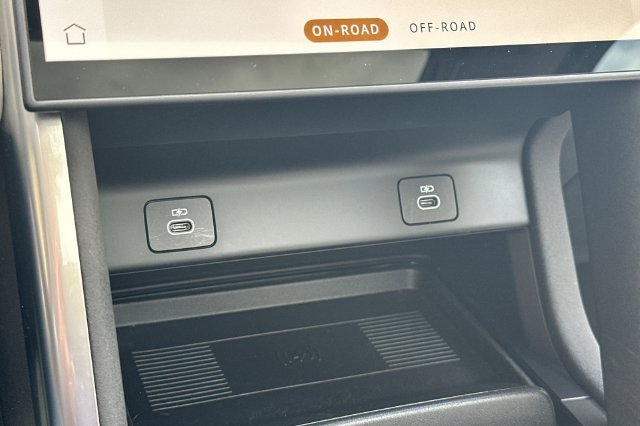 Certified Used 2024  Land Rover S image 20