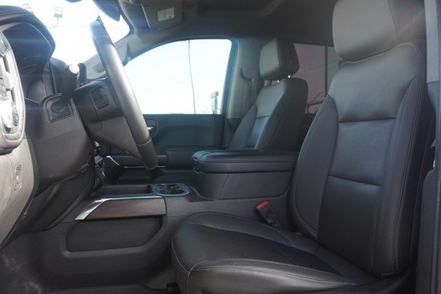 Used 2021  GMC SLT image 17