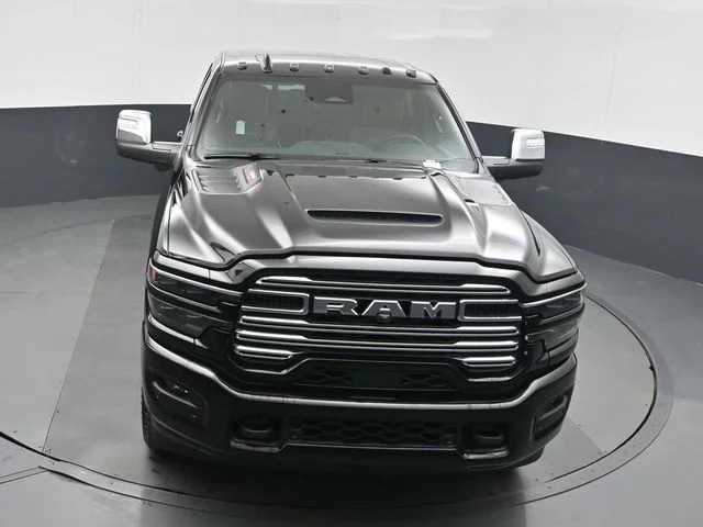 New 2026 Diamond Black Crystal Pearl-Coat Exterior Paint RAM Laramie image 36