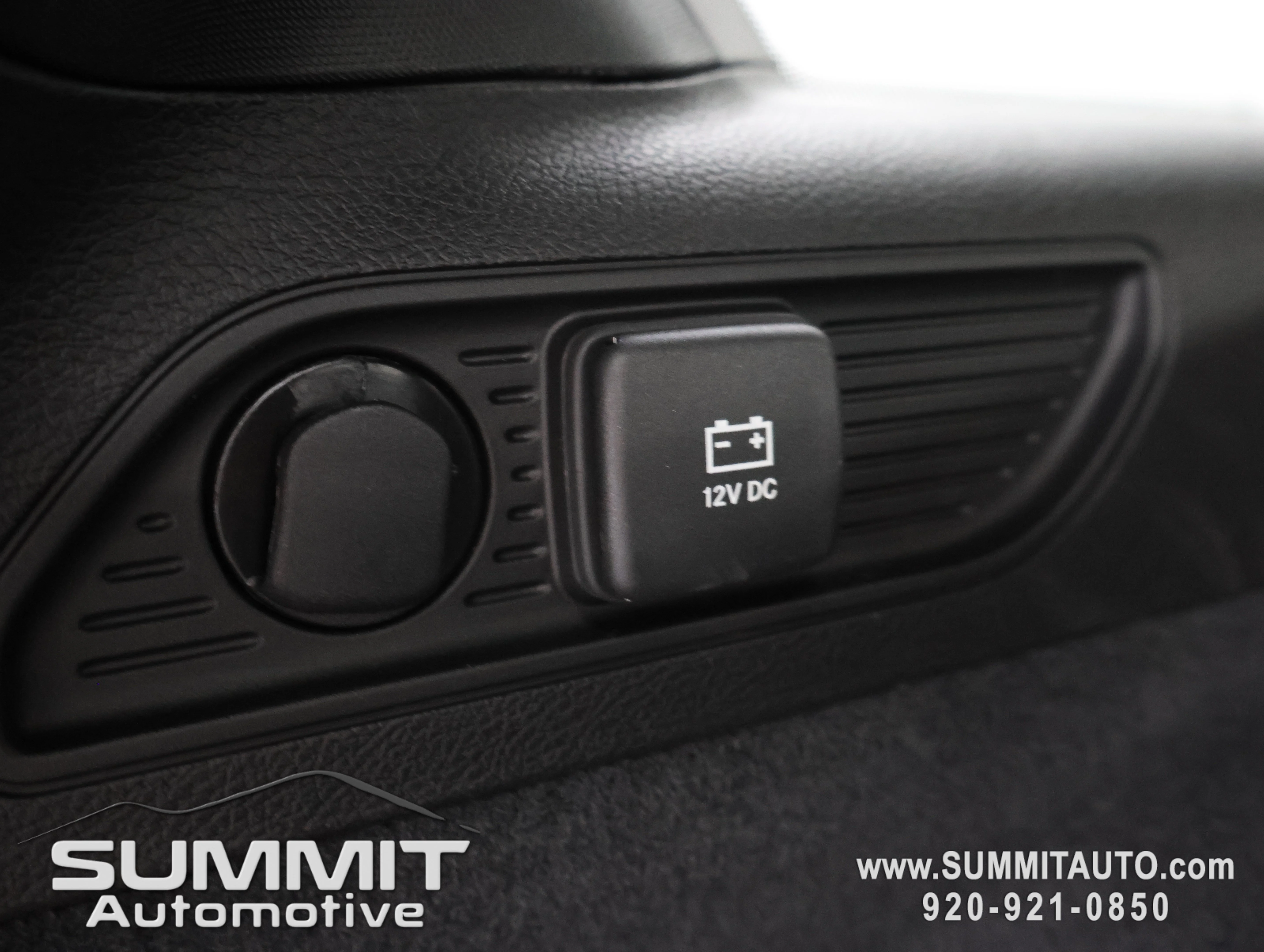 New 2026 Diamond Black Crystal Pearl-Coat Exterior Paint Jeep Summit image 35