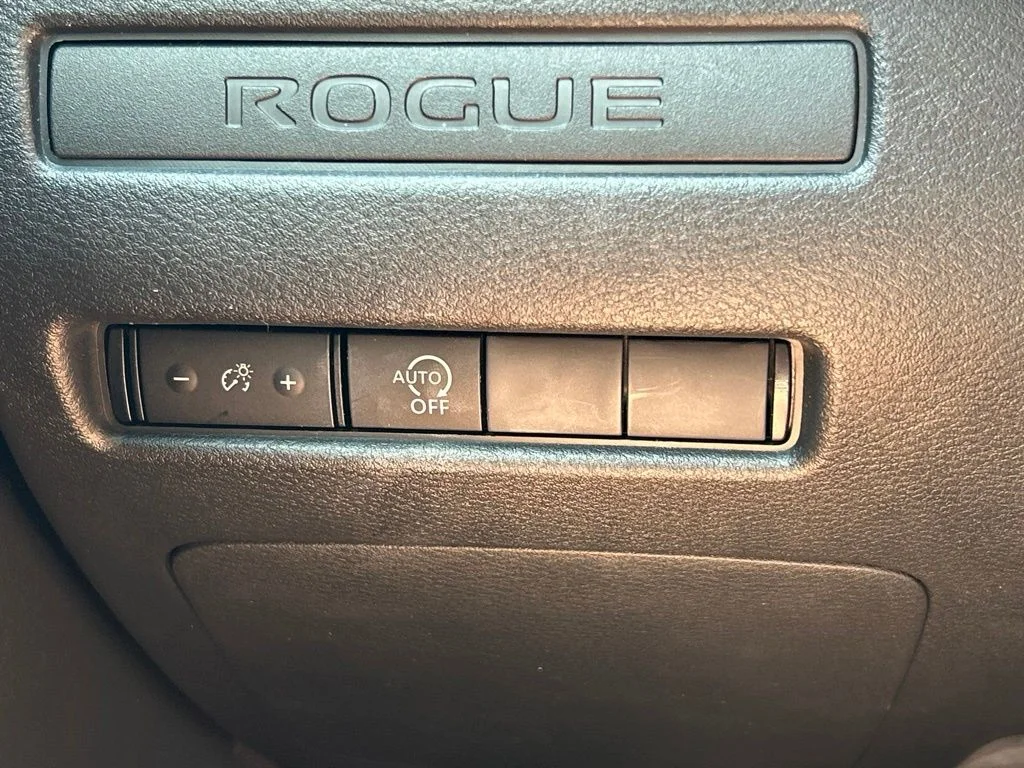 Certified Used 2024 White Nissan S image 30
