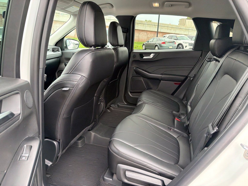 New 2025 Star White Metallic Tri-coat Ford Plug-in Hybrid image 16