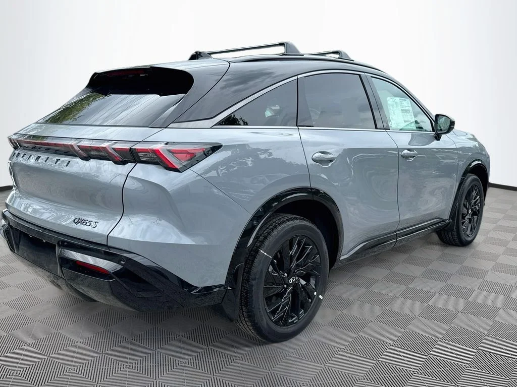 New 2027 Gray INFINITI SPORT image 5