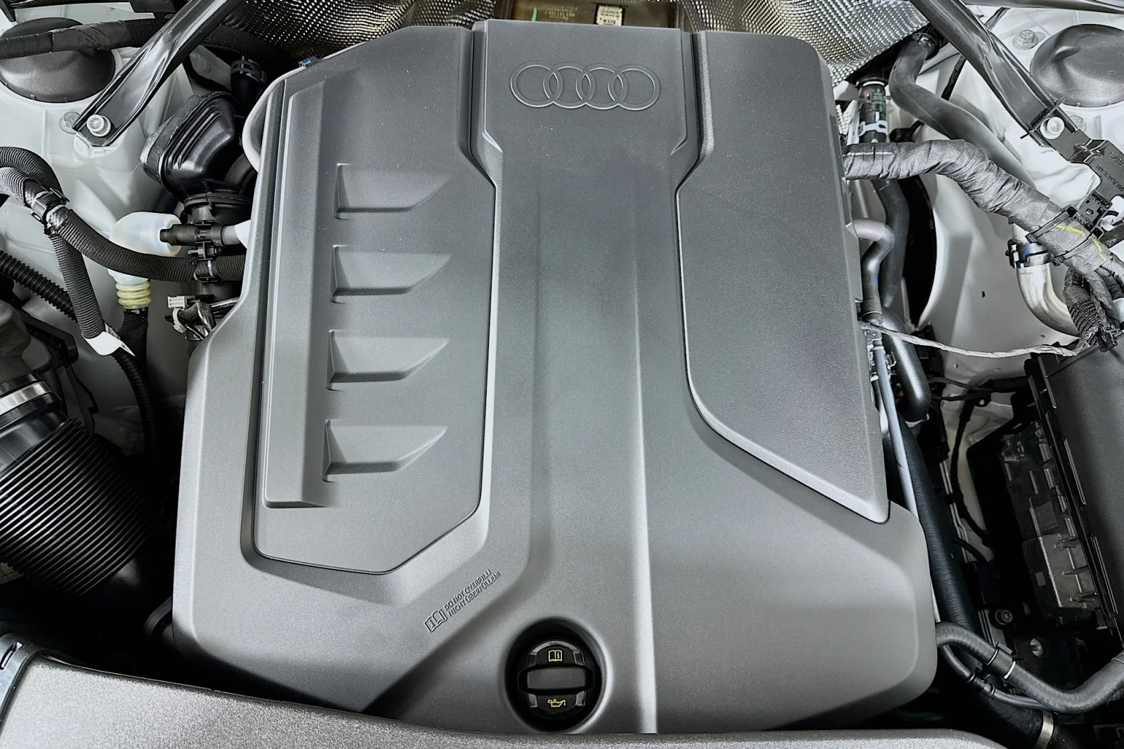 New 2025 Glacier White Metallic Audi Premium Plus image 12