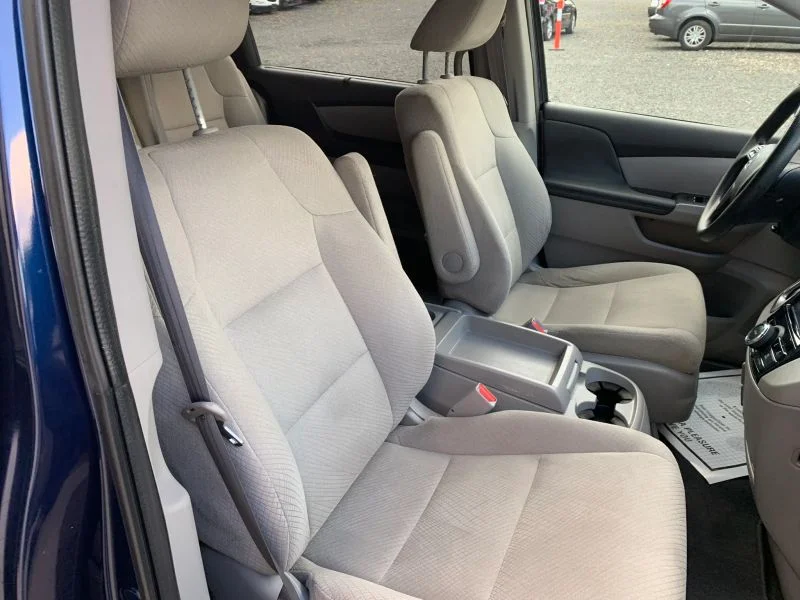 Used 2016 Blue Honda EX Minivan 4D image 26