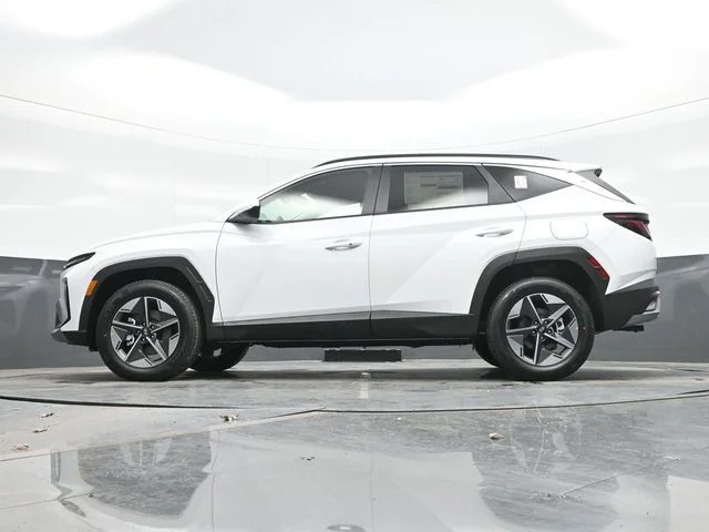 New 2026 White Hyundai SEL image 20