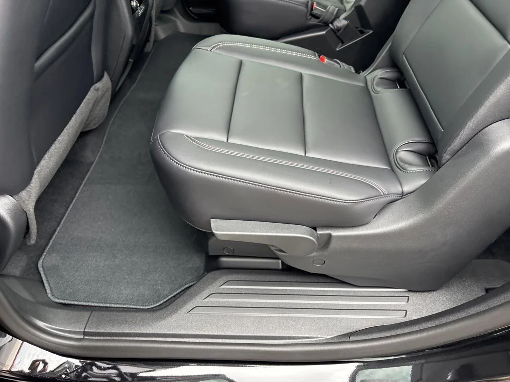 2026 GMC Acadia Elevation - Photo 16