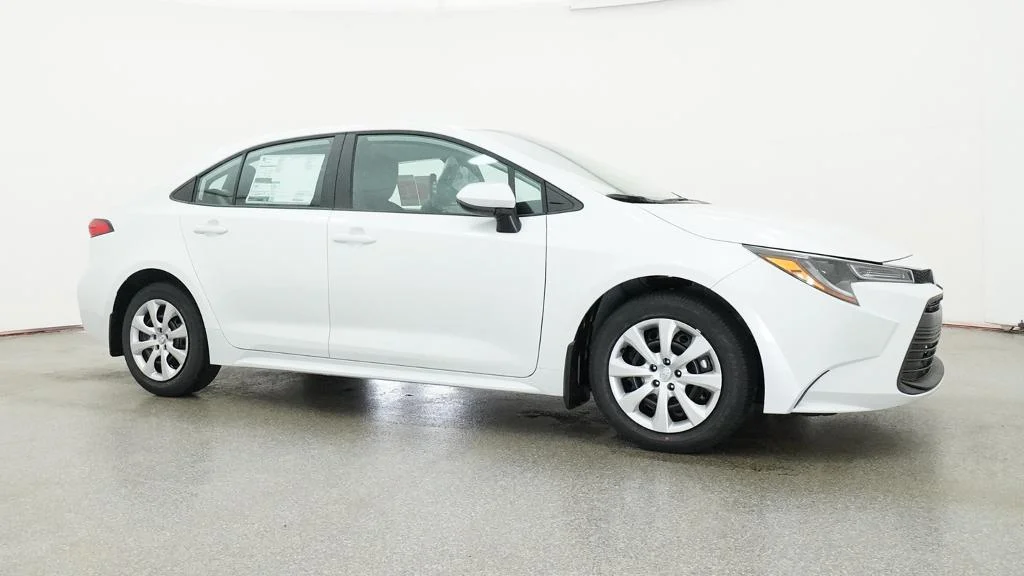 New 2026 Wind Chill Pearl Toyota LE image 11