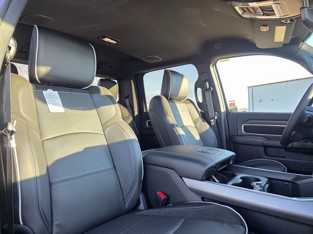 2026 RAM 2500 Laramie - Photo 17
