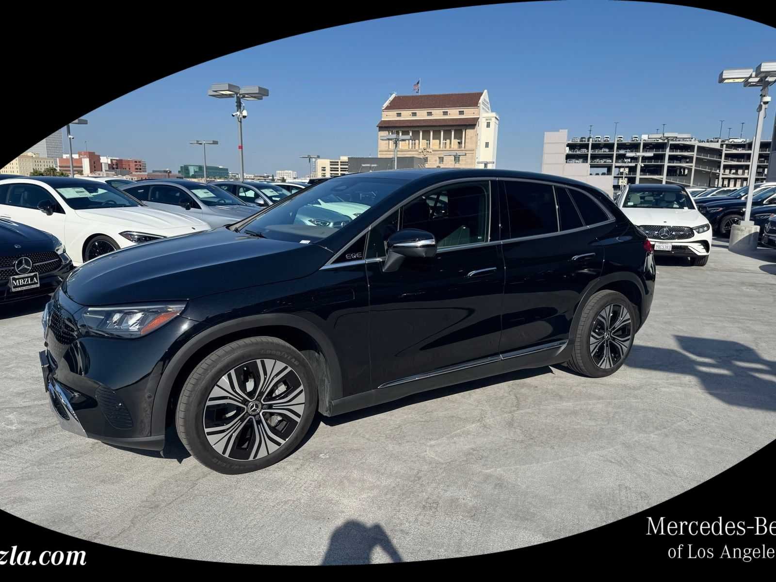 2026 Mercedes-Benz EQE SUV EQE 320+'s photo
