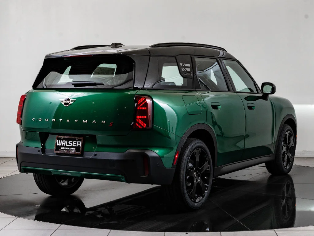 Used 2026 British Racing Green MINI Signature Plus image 10