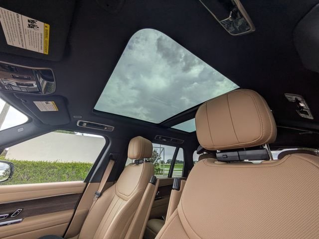 New 2027 Fuji White LAND ROVER  image 20
