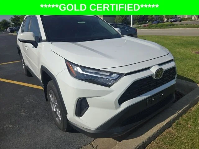 2024 Toyota RAV4 XLE AWD's photo