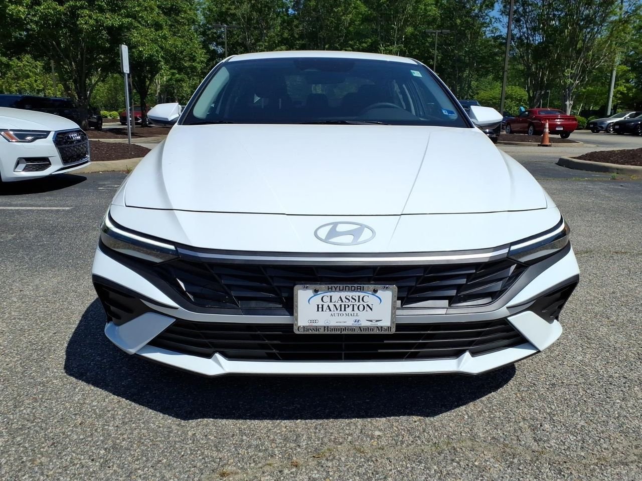 New 2026 Serenity White Hyundai SE image 3