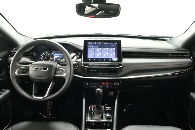 Used 2024 White Jeep Trailhawk image 10