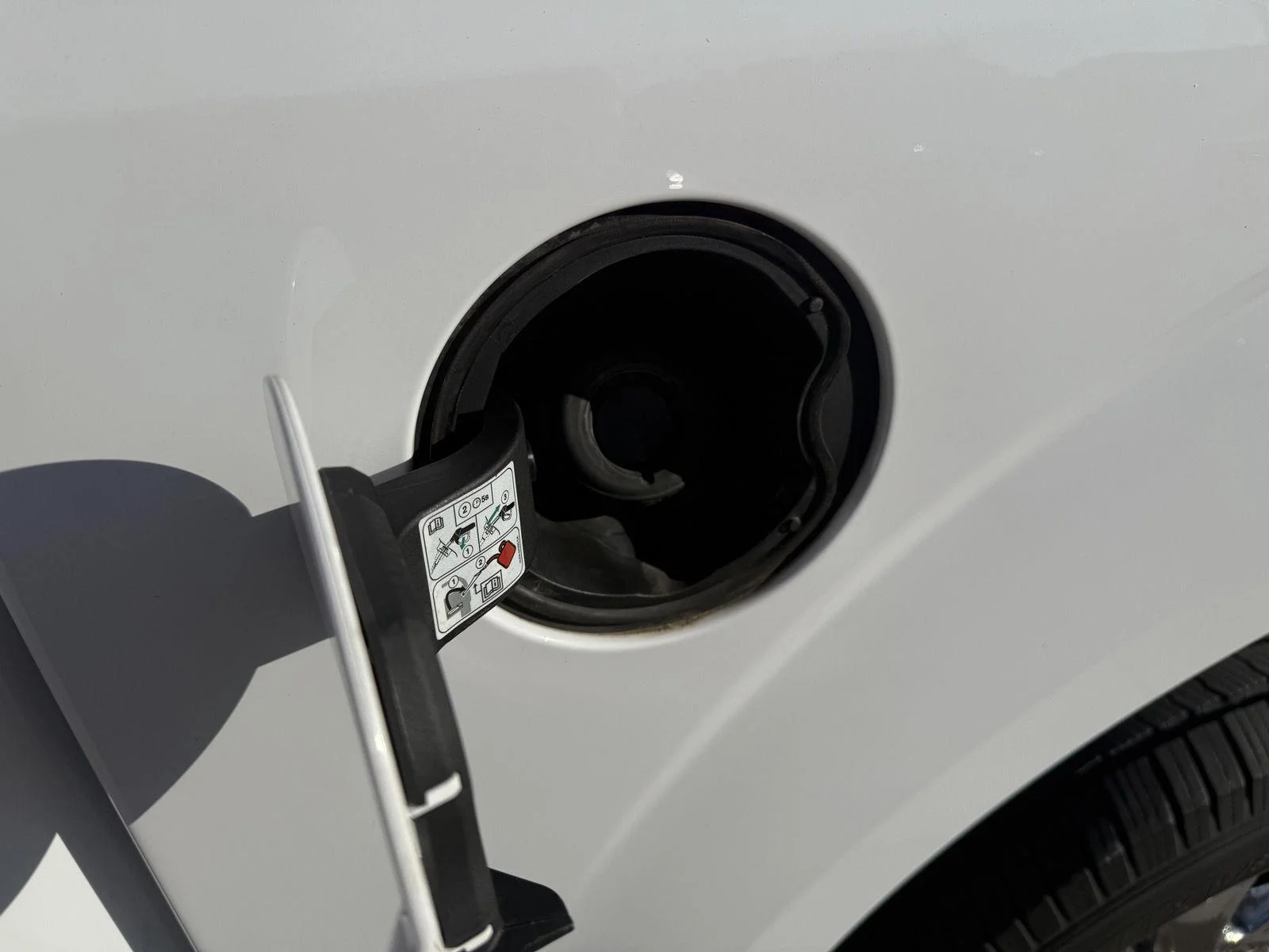 Used 2019 Oxford White Ford XLT image 11