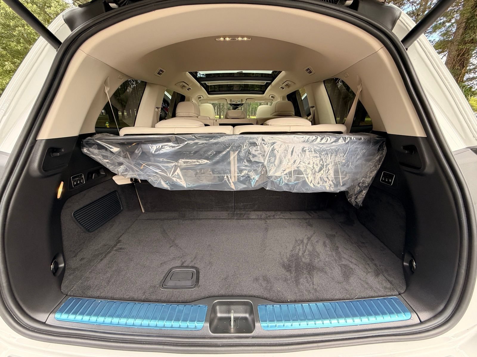 New 2026 Polar White Mercedes-Benz GLS 450 image 45