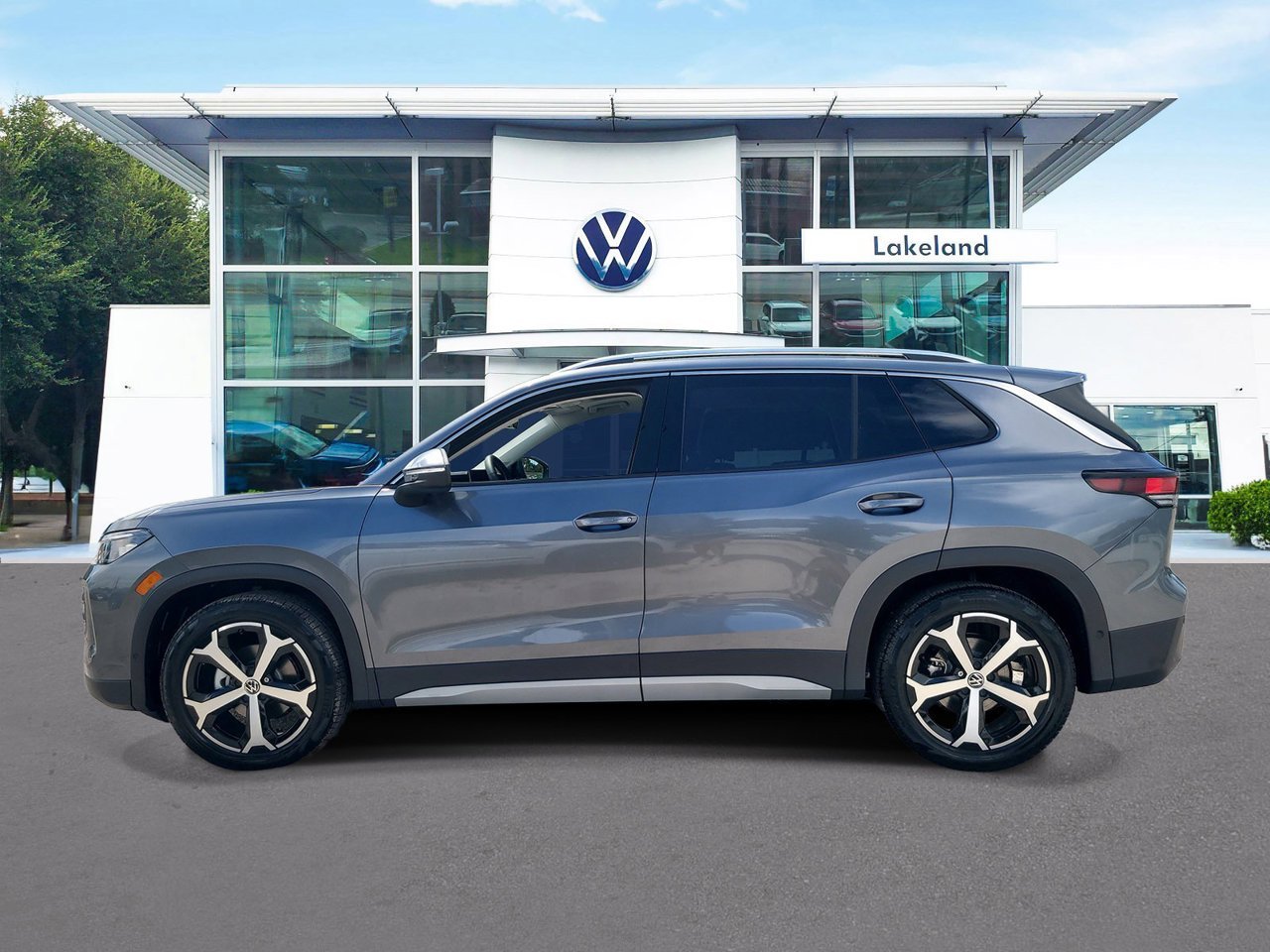 New 2026 Platinum Gray Metallic Volkswagen SE image 6