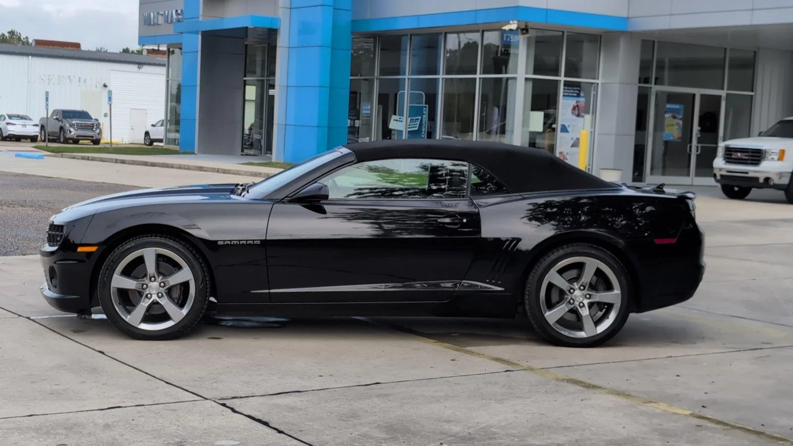 Used 2011 Black Chevrolet 2SS image 2