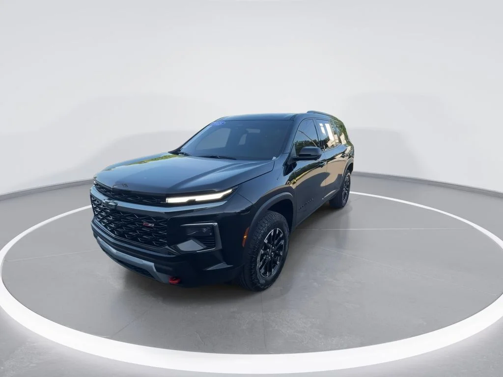 Used 2025 Black Chevrolet Z71 image 4