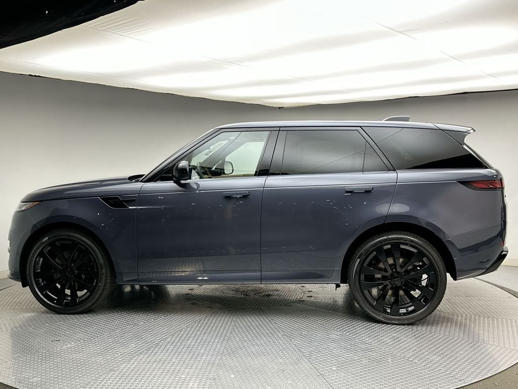 New 2027 Varesine Blue Metallic Land Rover Dynamic SE image 2