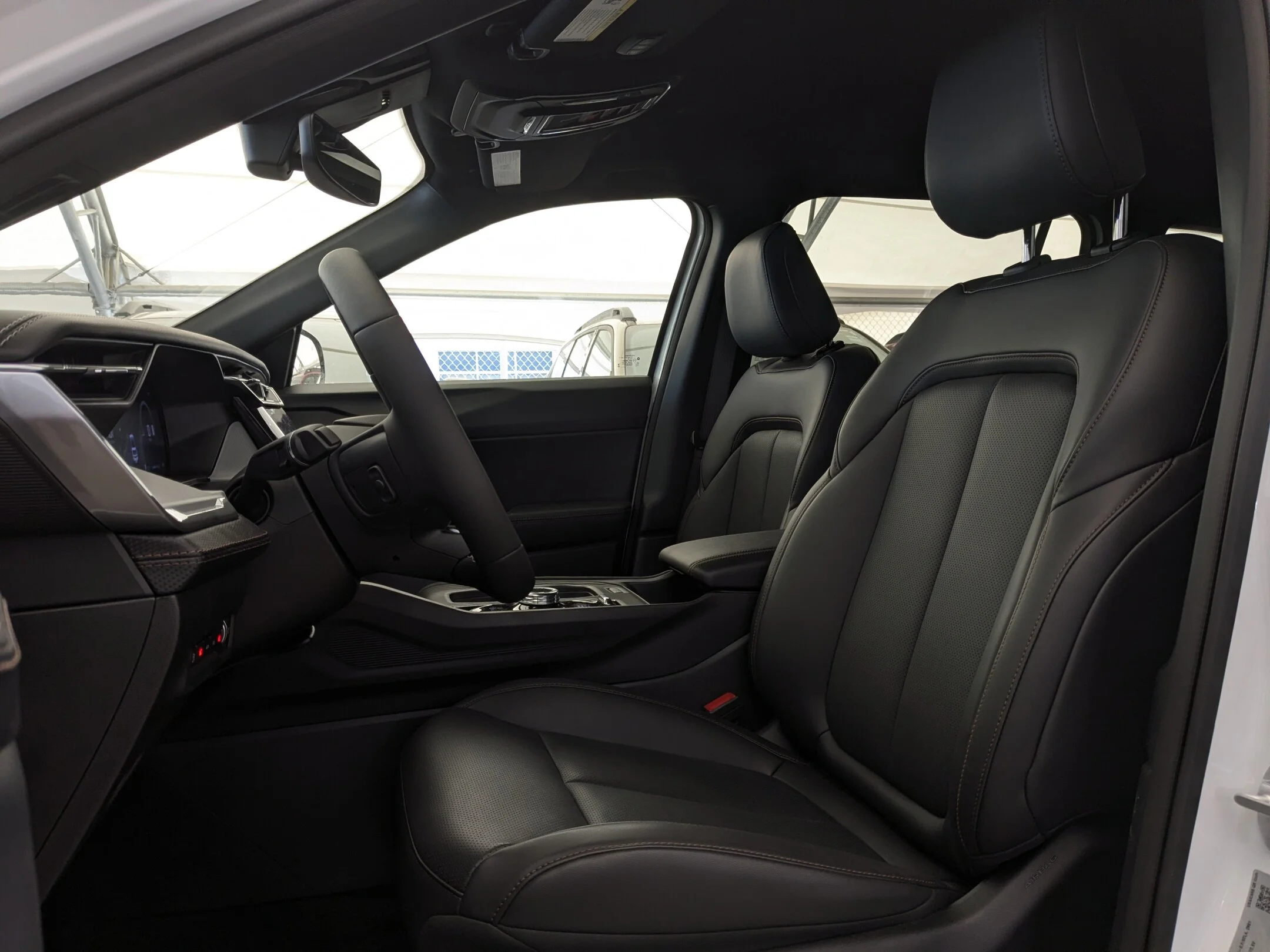 New 2026 White Jeep Limited - - Hybrid - Tech Grp - Uconnect 5 NAV - 9 Spkr Audio - Mopar Interior Pkg & More! image 15