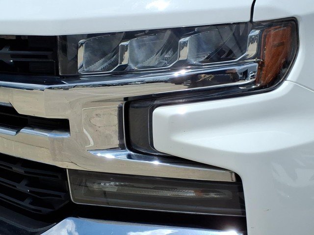 Used 2019 SUMMIT WHITE Chevrolet LT image 9