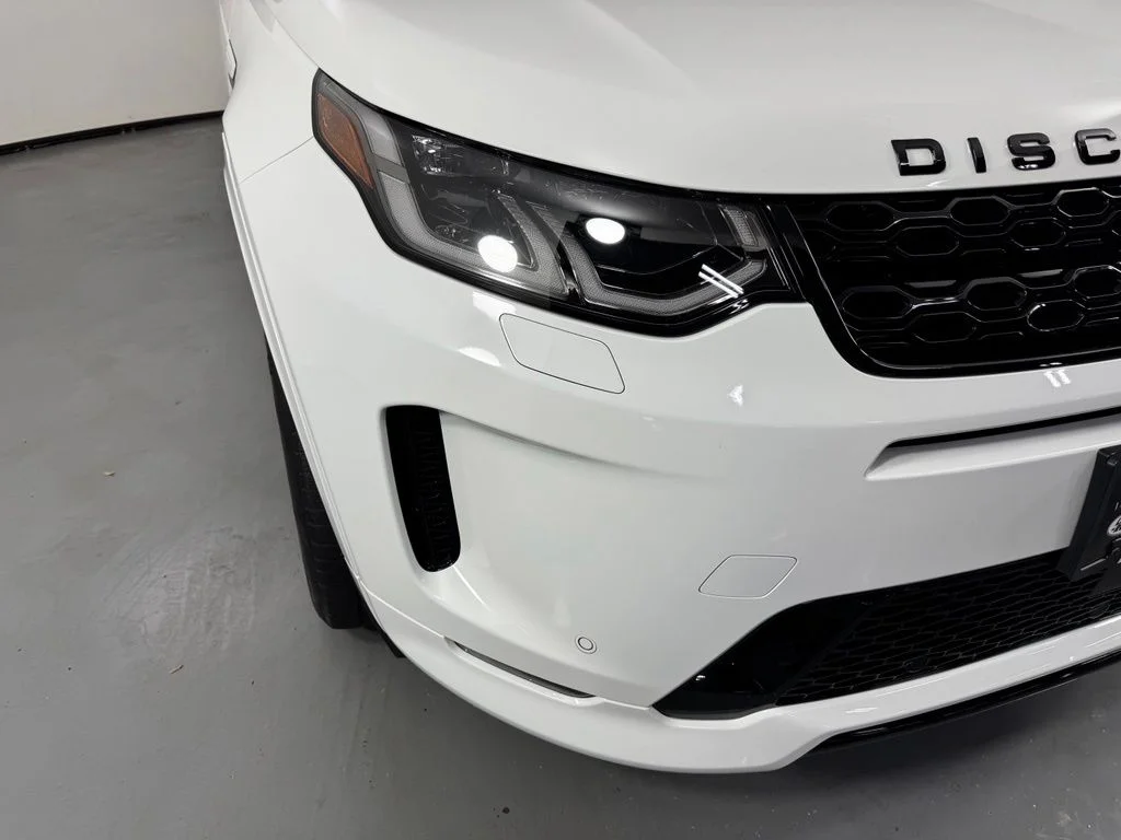 Used 2022 Fuji White Land Rover S R-Dynamic image 3
