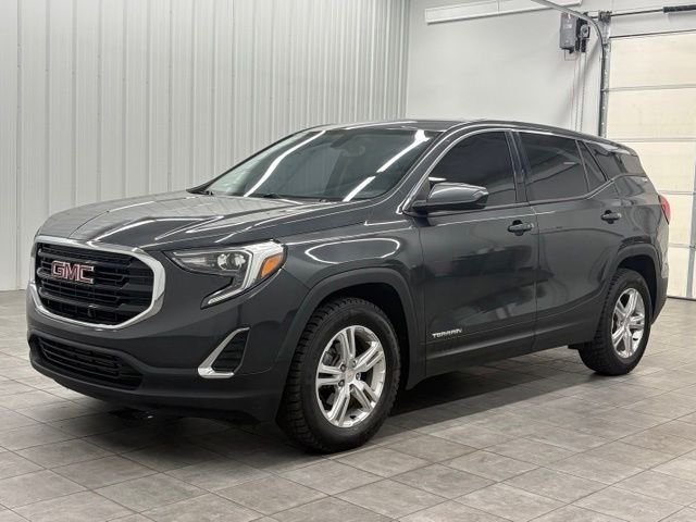 Used 2018 Gray GMC SLE image 5