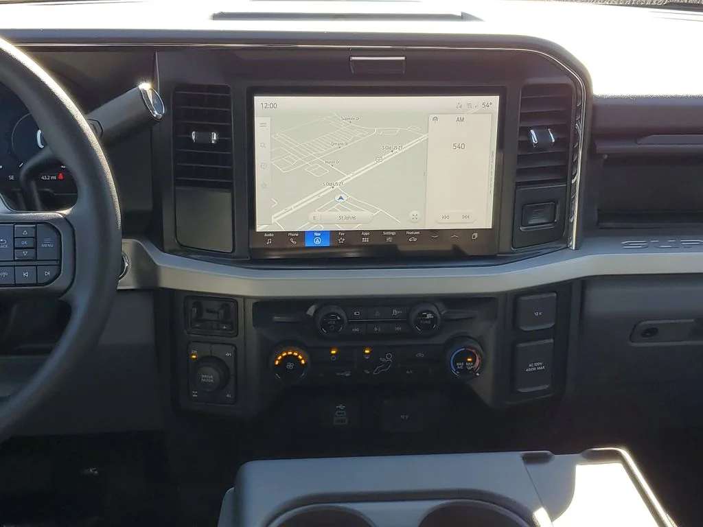 2026 Ford F-350 Super Duty XLT - Photo 24