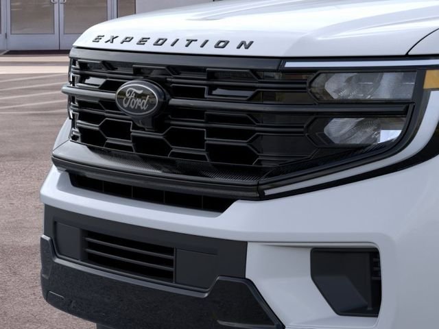 New 2026 Space Silver Metallic Ford Platinum image 17