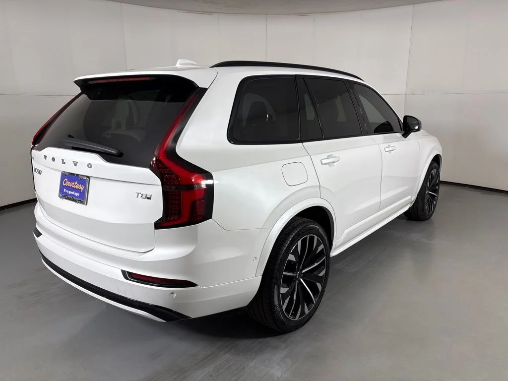 New 2026 Crystal White Volvo Ultra image 8