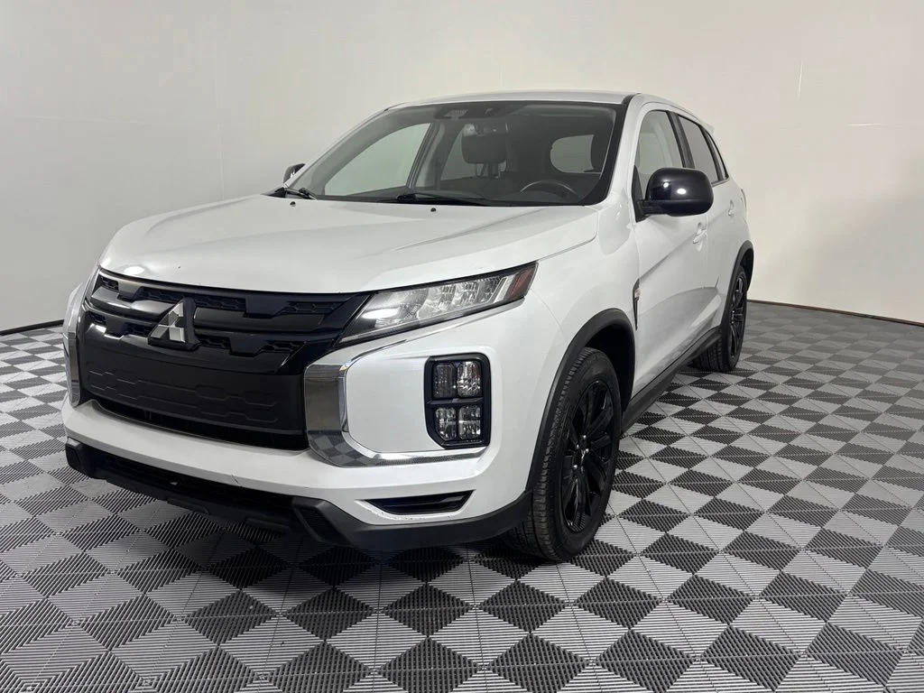 2022 Mitsubishi Outlander Sport 2.0 LE 2WD CVT's photo