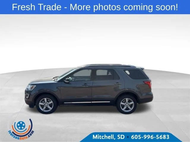 2017 Ford Explorer XLT 4WD's photo