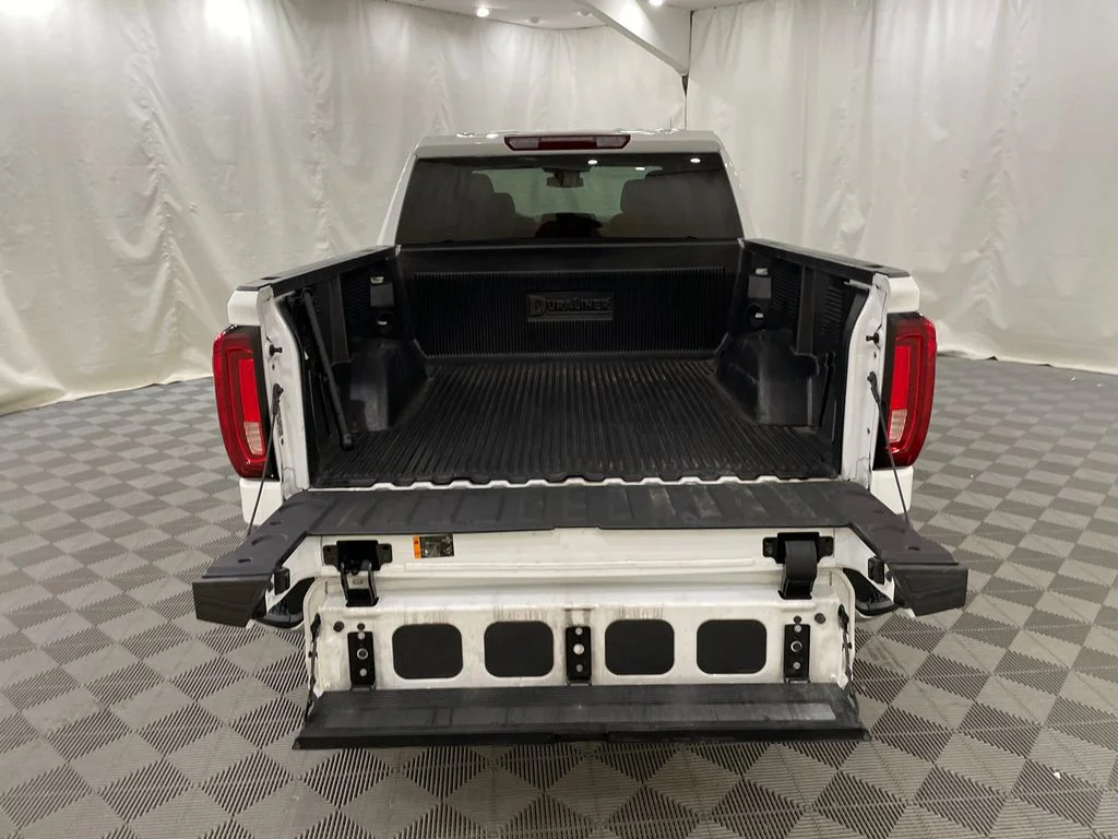2025 GMC Sierra 1500 SLT - Photo 10
